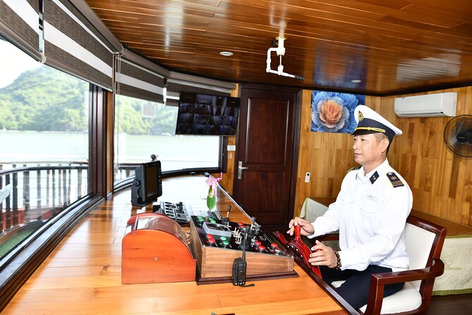 Sapphire Cruise 3 Days Tour into Halong Bay (2 Nights on Boat ) - Hanoi to Tuan Chau: transfers that set the tone