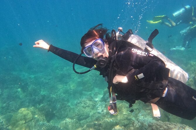 Scuba Diving Experience in Nha Trang Bay - Stop 2 at Hon Mieu Island: Lunch on a Floating Restaurant