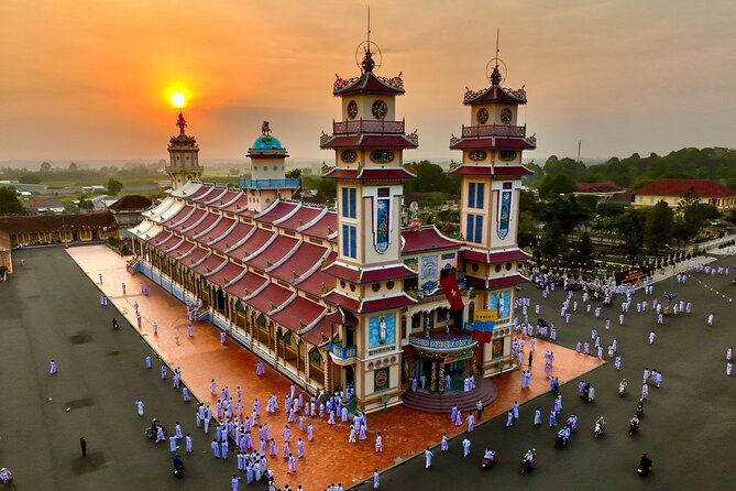 Small-Group 1-day: Cao Dai Temple & Ba Den Mountain - Guides and Small-Group Attention: Why the People Matter