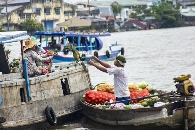 Small-group 2-Day Mekong Delta: Floating market, Cooking Class... - Getting Started: Pickup, Drive, and Your First Glimpse of the Delta