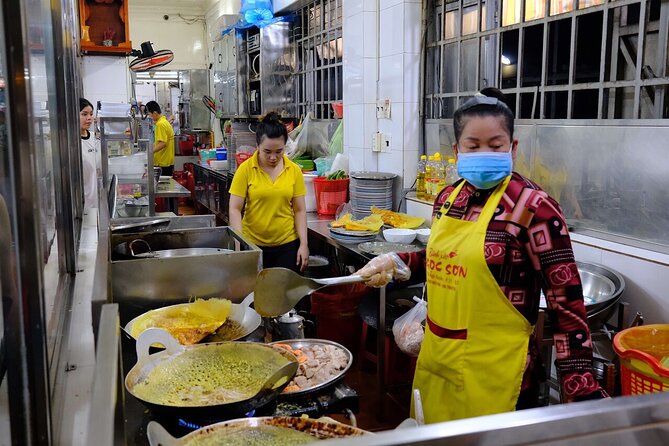 Super Niche Walking Street Food Tour in Ho Chi Minh City - How the Tastings Usually Feel: 10 Stops, One Flow