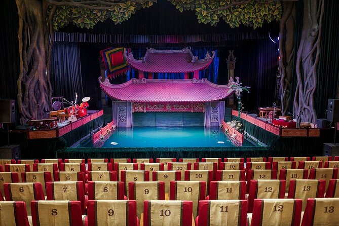 Thang Long Water Puppet Theater - Inside the theater: arriving early and settling in