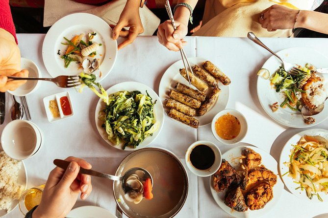 The 10 Tastings of Hanoi With Locals: Private Street Food Tour - What Makes the Tour Feel Personalized (Not Just a List of Dishes)