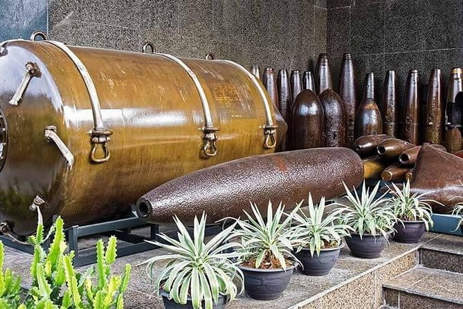 The Best of Saigon: Private City Tour (Flexible Day & Half-Day) - Reunification Palace: the short stop that still packs a punch