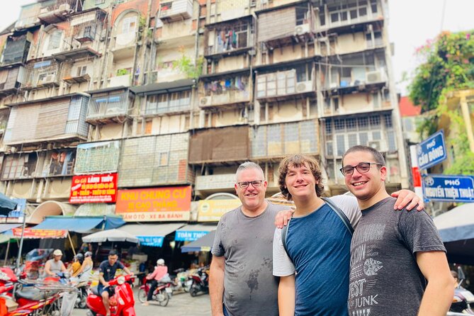 The Hidden Hanoi Old Quarter Experience - Small group logistics: the kind of tour that stays easy to manage