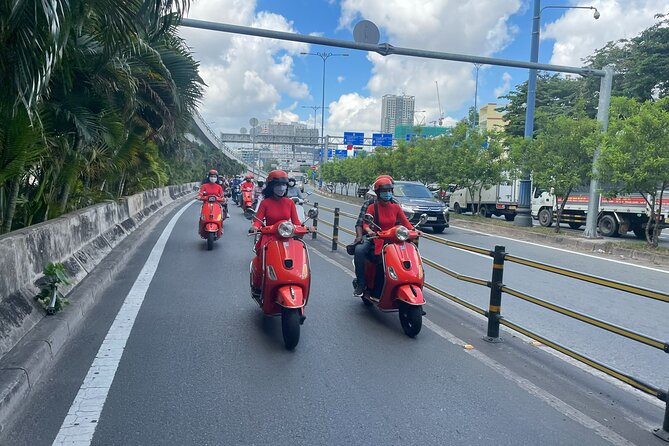 The insider's Hanoi + Train Street 4,5 Hours Female Ao Dai Riders - Old Quarter first stop: get your bearings fast