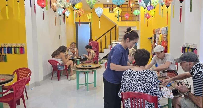 The Lantern Lady: Traditional Lantern Class in Old Town - Who This Lantern Class Is Best For