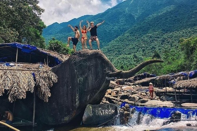 Top Gear Hai Van Pass between Hoi An or Da Nang to Hue - Stop 2: Hai Van Pass riding, with just enough time to look around