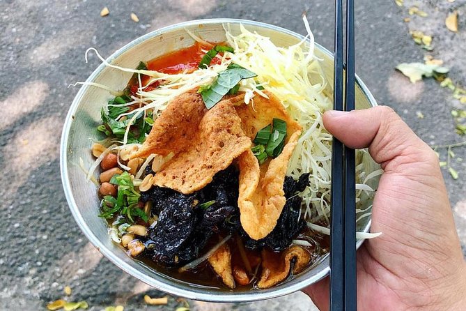 Top Notch Street Food Motorbike Tour In Ho Chi Minh City - Getting on the back: safety, comfort, and weight limits
