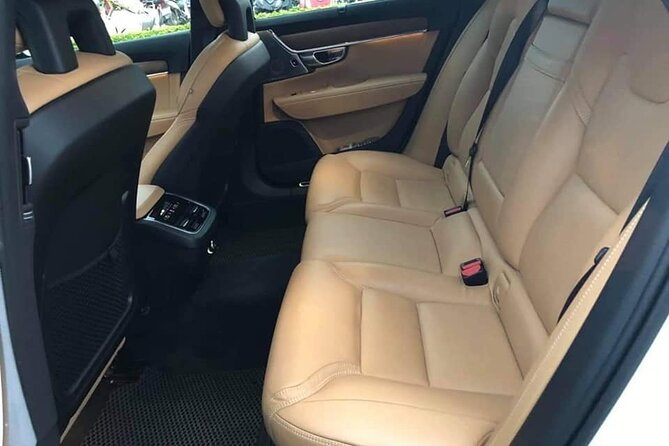 (TOP) Private car: Hanoi/Noi Bai Airport (HAN) from/to SaPa - Cars, Wi-Fi, and communication: what you should assume and what to avoid