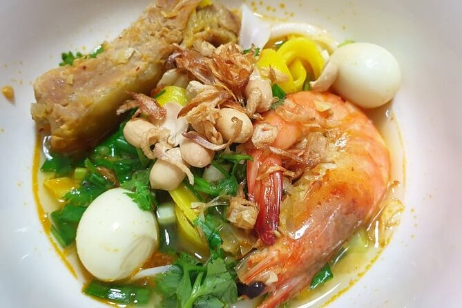 Top-rated Home Cooking Class with a River View AC Kitchen - A river-view, air-conditioned kitchen that changes the whole vibe