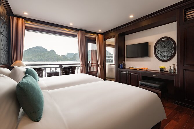 TOP TIER: 3 DAYS/2 NIGHTS tours- LIKE ABOSS on beautiful cruises - Hanoi Old Quarter to Ha Long Bay, the part that can make or break it