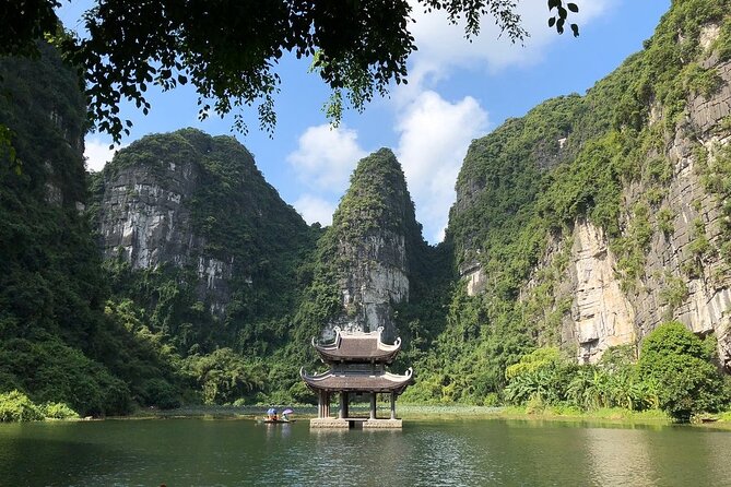 Trang An grottoes - Bai Dinh Pagoda Day Tours - Bai Dinh Pagoda: Vietnam’s largest Buddhist complex, built for scale