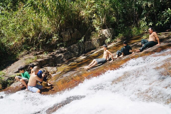Trekking Tour to Hidden Waterfall & Sturgeon Farm for dog-lovers - The hidden waterfall: your private time to enjoy the view