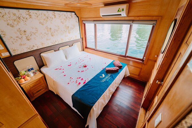 Venezia cruises in less tourist areas with small group - Sunset sundeck with fresh fruit: the easy joy of onboard downtime