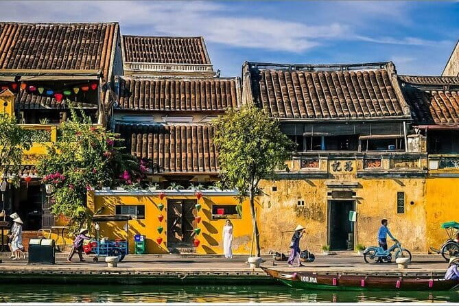 Vietnam in 15 Days | Explore Beaches, Cities, Culture, Adventure - Nha Trang: your free-day menu for reefs, hikes, and rest