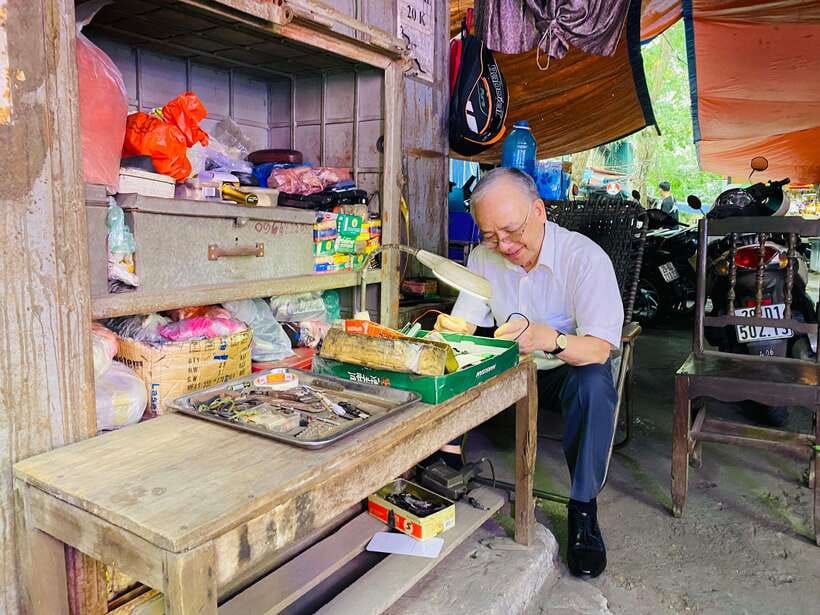 Vietnam War: Uncovering Hanoi's Untold Stories - Should You Book This Hanoi War Stories Walk?