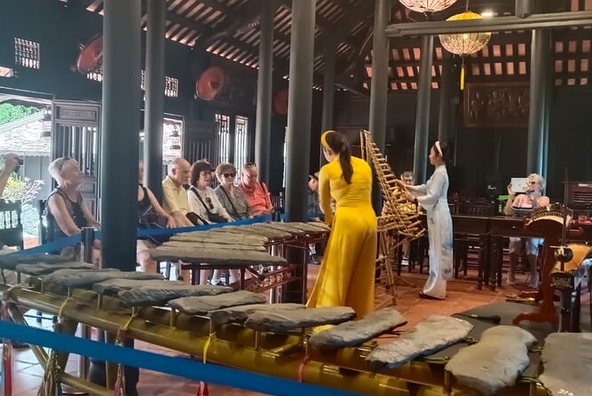 VIP Private Nha Trang City Tour - Best Nha Trang Excursion - National Oceanographic Museum: sea life in a research setting