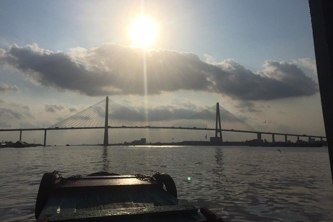 VIP Tour Cuchi Tunnels & Mekong Delta Cruise Full Day Group 12pax - Food, Comfort, and Timing: Small Tips That Save Your Day