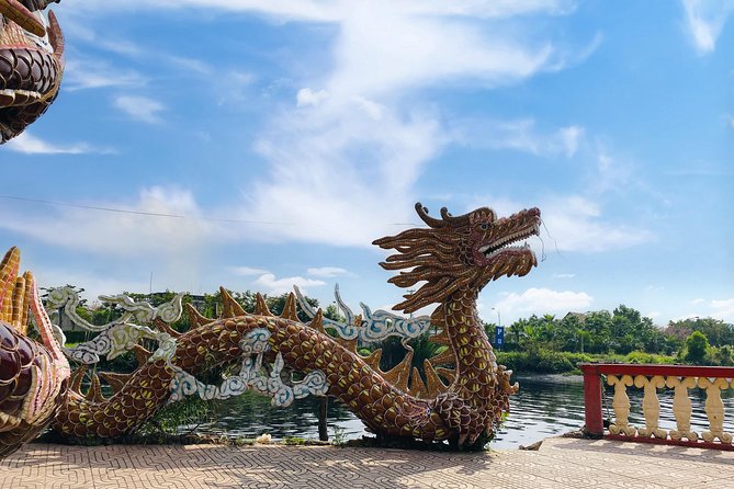 VIP Tour in Dragon Floating Temple sightseeing by SpeedBoat - The small comfort wins: life jacket, insurance, water, wet towels